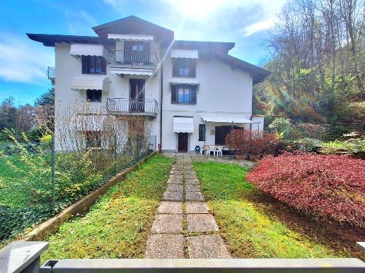 appartamento in vendita a Baveno in zona Romanico