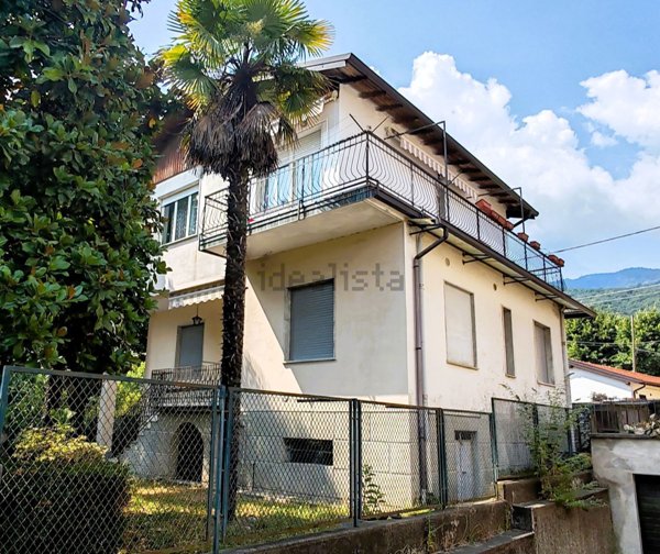 appartamento in vendita a Baveno in zona Oltrefiume