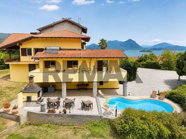 appartamento in vendita a Baveno in zona Feriolo