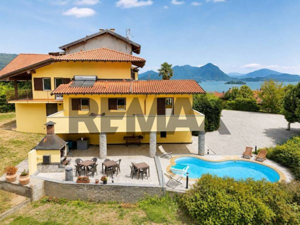 appartamento in vendita a Baveno in zona Feriolo