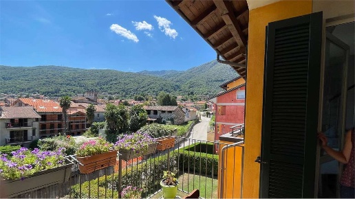 appartamento in vendita a Baveno in zona Oltrefiume