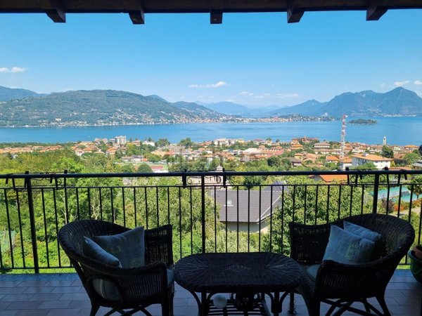 appartamento in vendita a Baveno in zona Oltrefiume