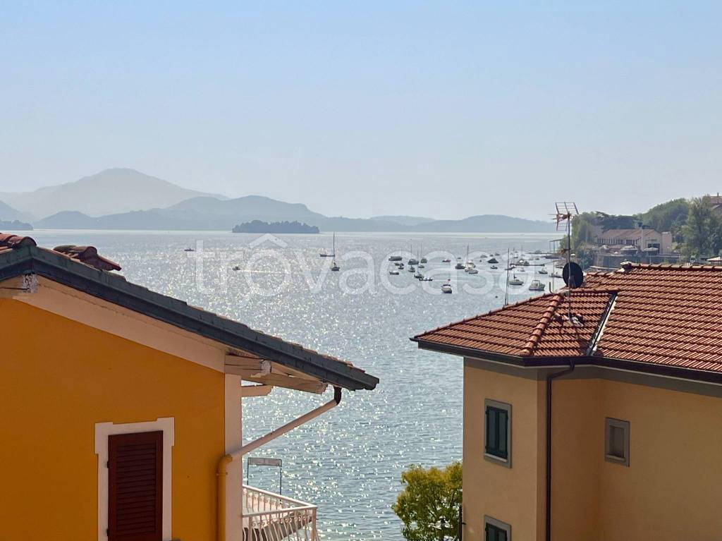 appartamento in vendita a Baveno in zona Feriolo