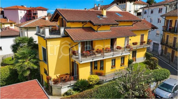 casa indipendente in vendita a Baveno