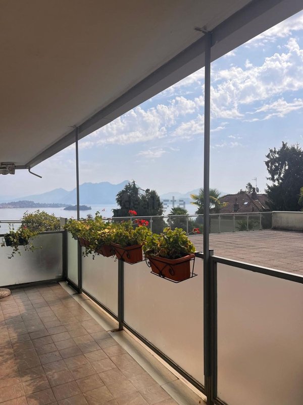 appartamento in vendita a Baveno in zona Romanico