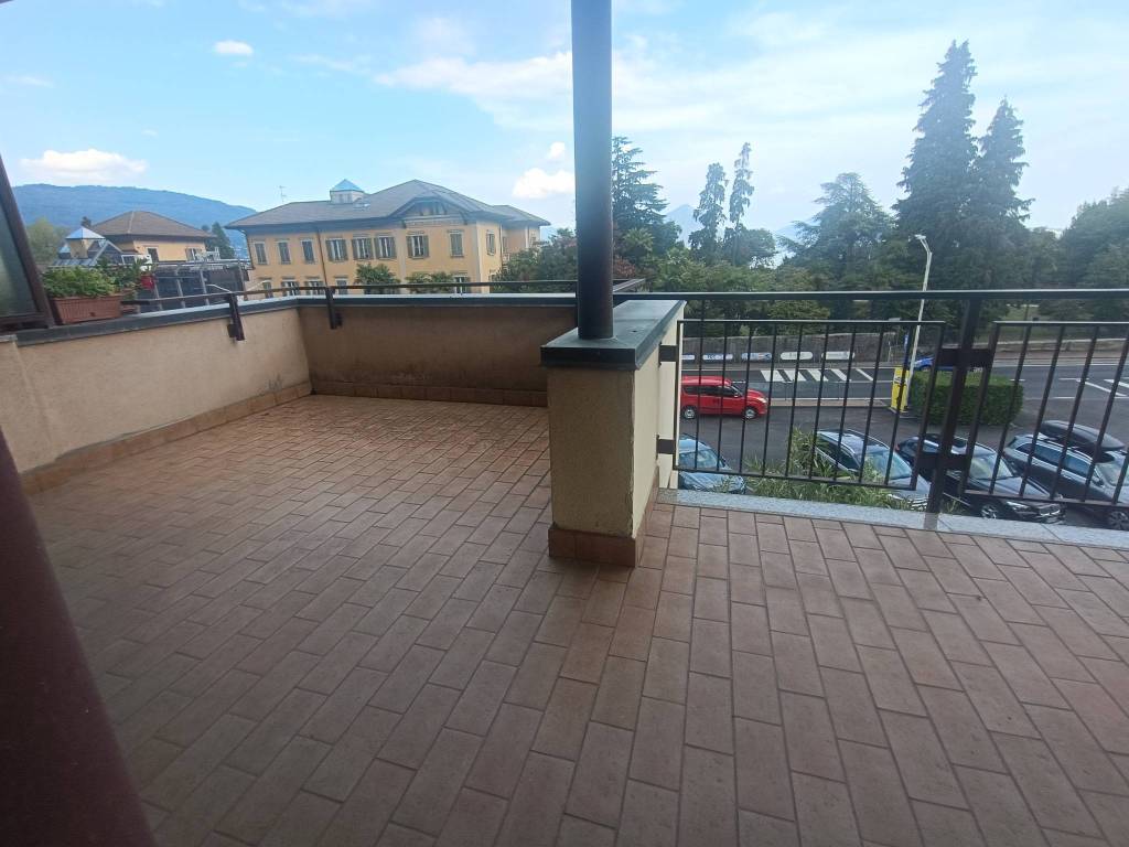 appartamento in vendita a Baveno in zona Oltrefiume
