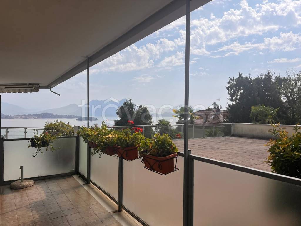 appartamento in vendita a Baveno in zona Romanico