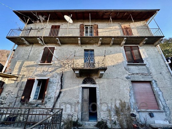 casa indipendente in vendita a Bee