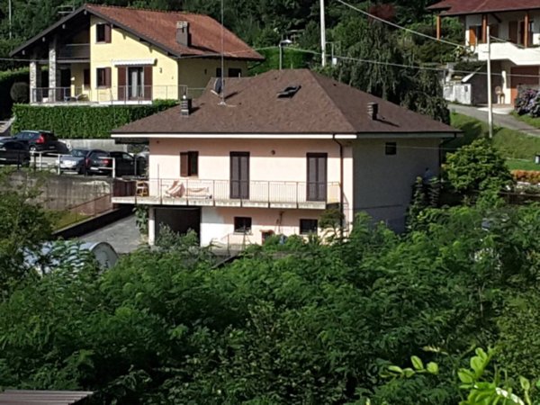 casa indipendente in vendita a Bee