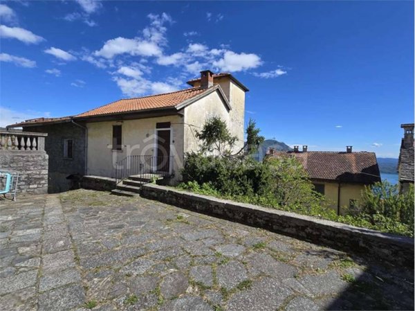 casa indipendente in vendita a Bee