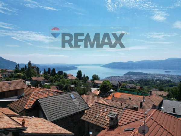 casa indipendente in vendita a Bee in zona Albagnano