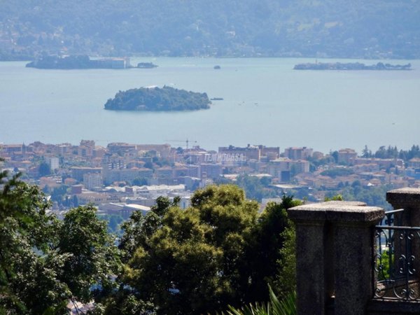 appartamento in vendita a Bee in zona Albagnano