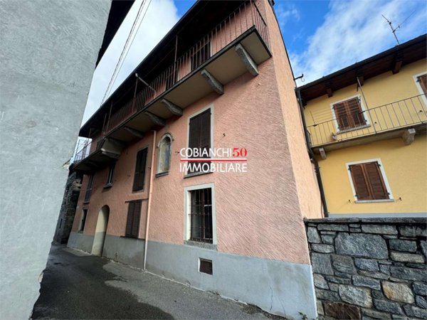 casa indipendente in vendita a Bee