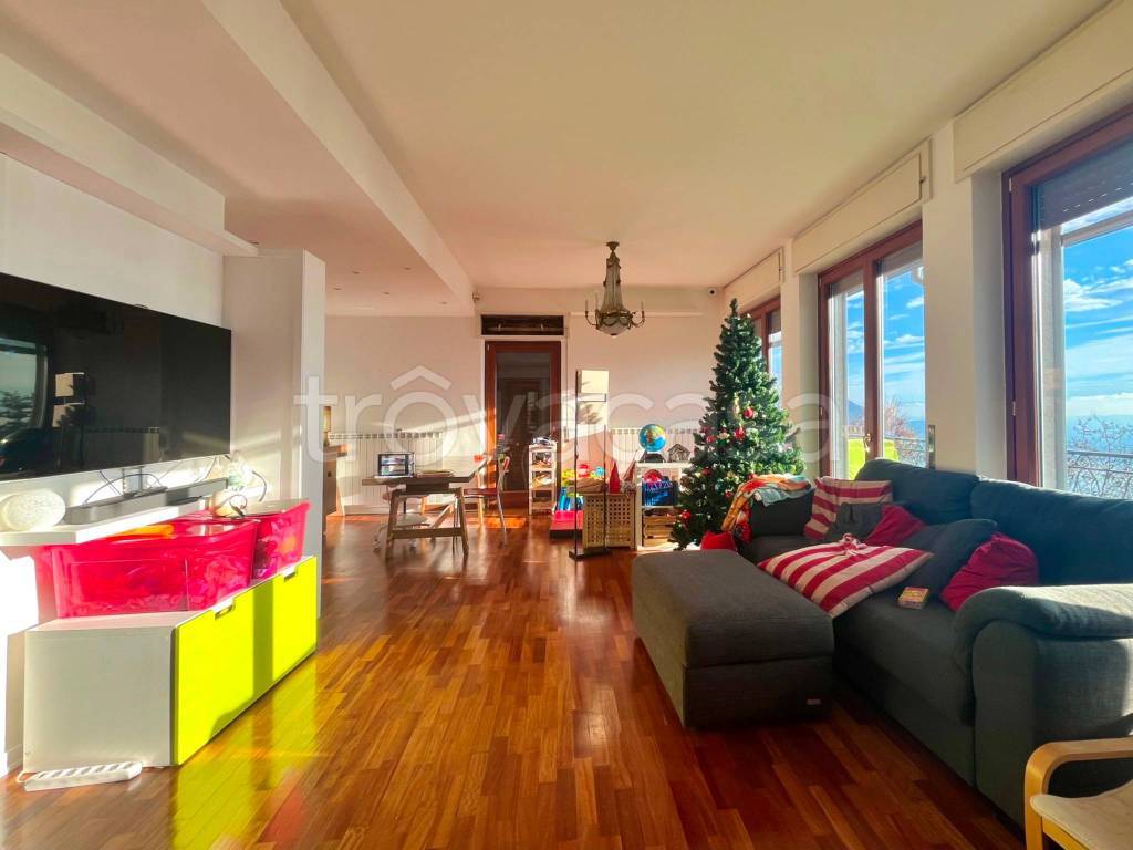 casa indipendente in vendita a Bee