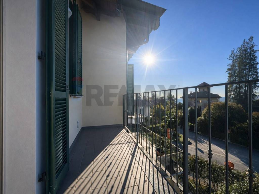 appartamento in vendita a Bee in zona Albagnano