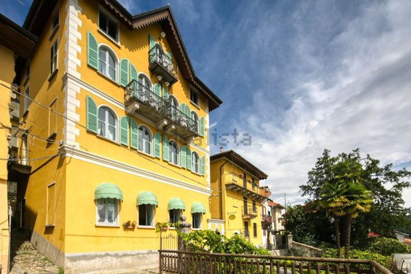 casa indipendente in vendita a Bee in zona Albagnano