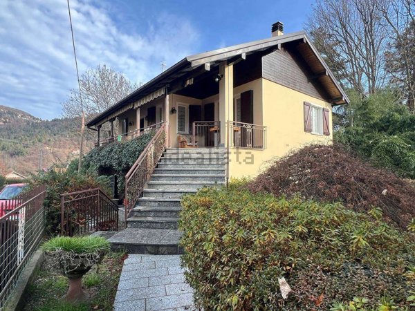 casa indipendente in vendita a Bee