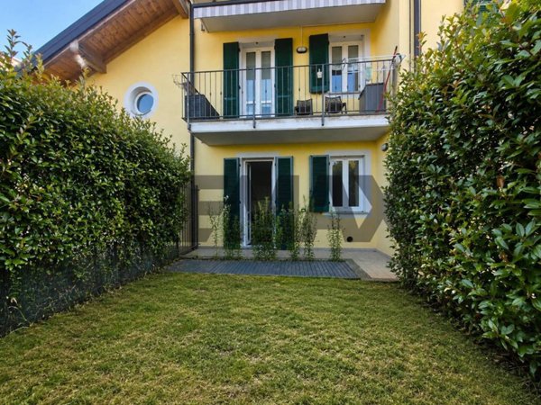 appartamento in vendita a Bee in zona Albagnano
