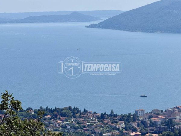 appartamento in vendita a Bee in zona Albagnano