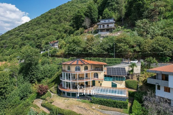 casa indipendente in vendita a Bee in zona Roncaccio