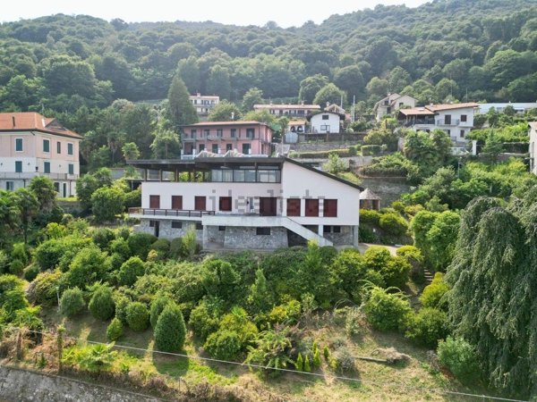 casa indipendente in vendita a Belgirate
