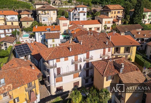 casa indipendente in vendita a Belgirate