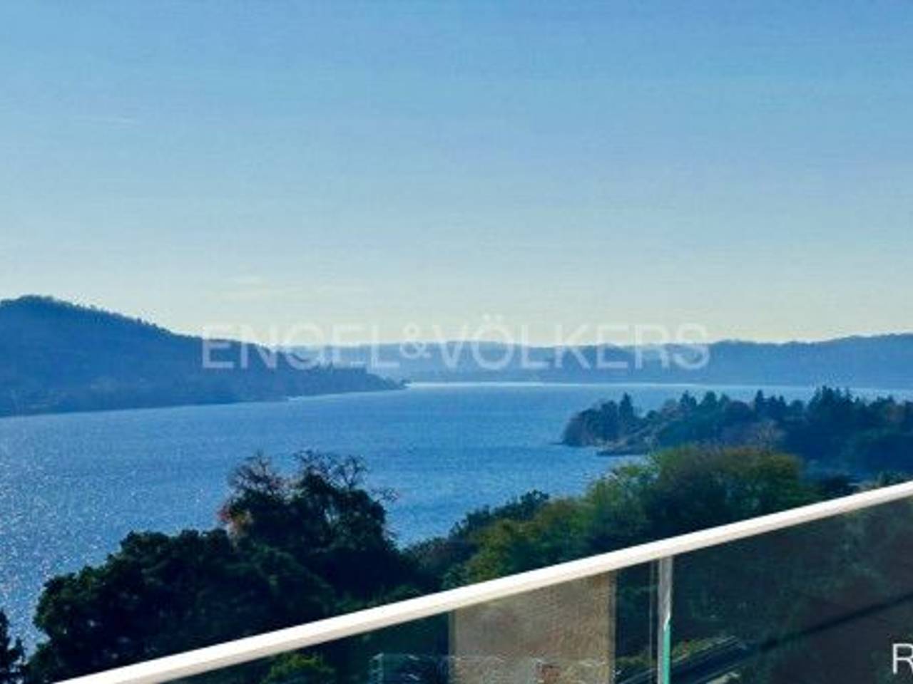 casa indipendente in vendita a Belgirate