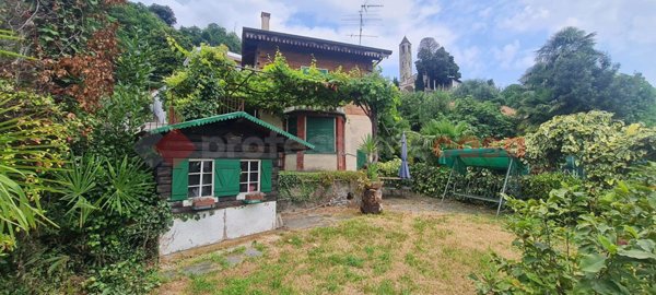 casa indipendente in vendita a Belgirate