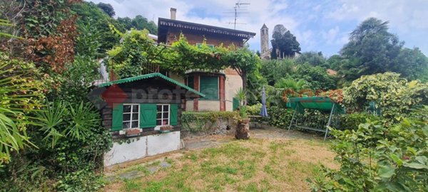 casa indipendente in vendita a Belgirate