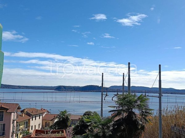 casa indipendente in vendita a Belgirate