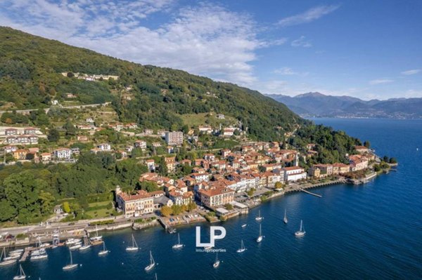 casa indipendente in vendita a Belgirate