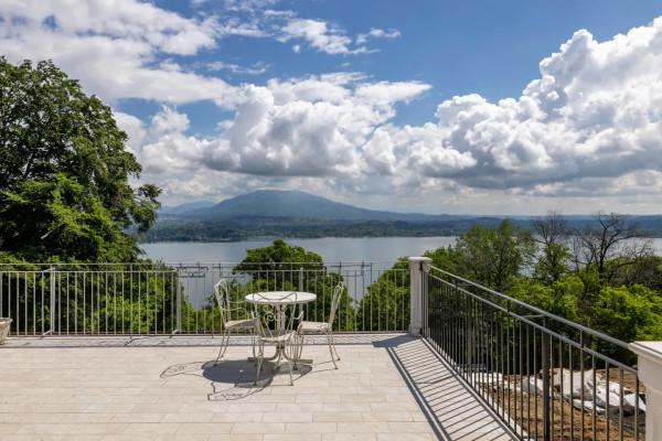 casa indipendente in vendita a Belgirate