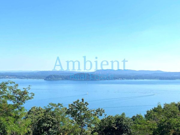 casa indipendente in vendita a Belgirate