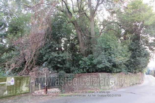 locale commerciale in vendita a Belgirate