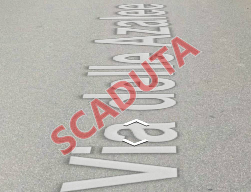 locale commerciale in vendita a Belgirate