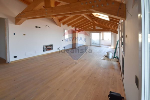 appartamento in vendita a Belgirate