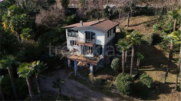 casa indipendente in vendita a Belgirate