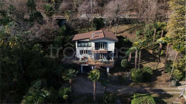 casa indipendente in vendita a Belgirate