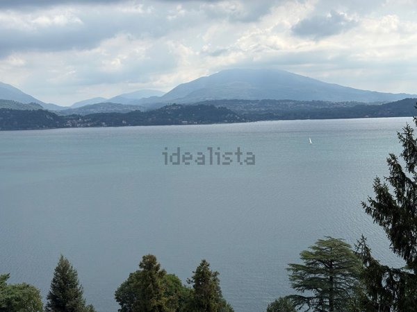 appartamento in vendita a Belgirate in zona Carcioni