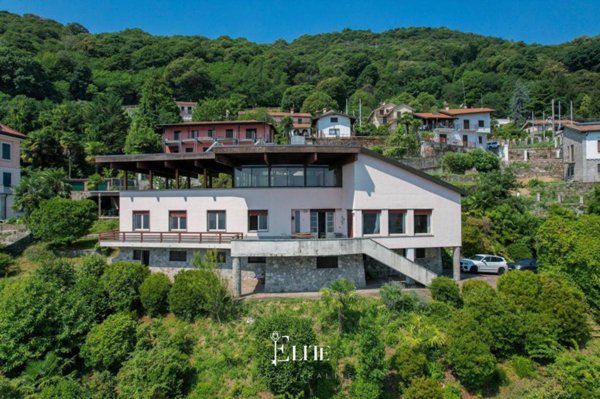 casa indipendente in vendita a Belgirate