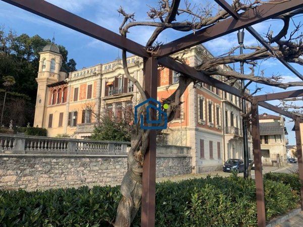 appartamento in vendita a Belgirate in zona Carcioni