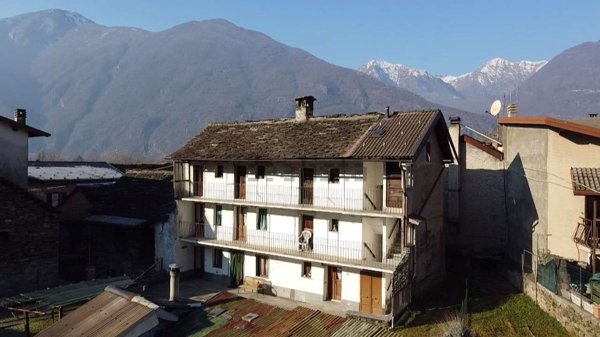 casa indipendente in vendita a Beura-Cardezza