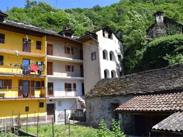 appartamento in vendita a Beura-Cardezza