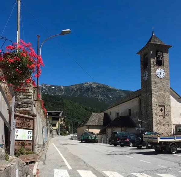 casa indipendente in vendita a Bognanco