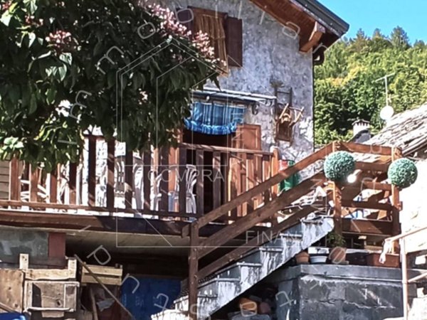 casa indipendente in vendita a Bognanco