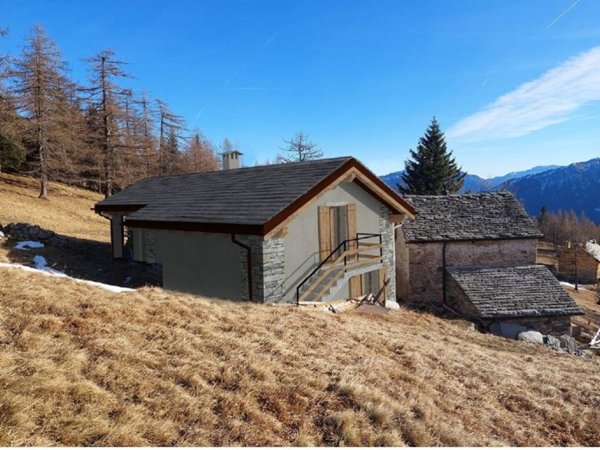 casa indipendente in vendita a Bognanco
