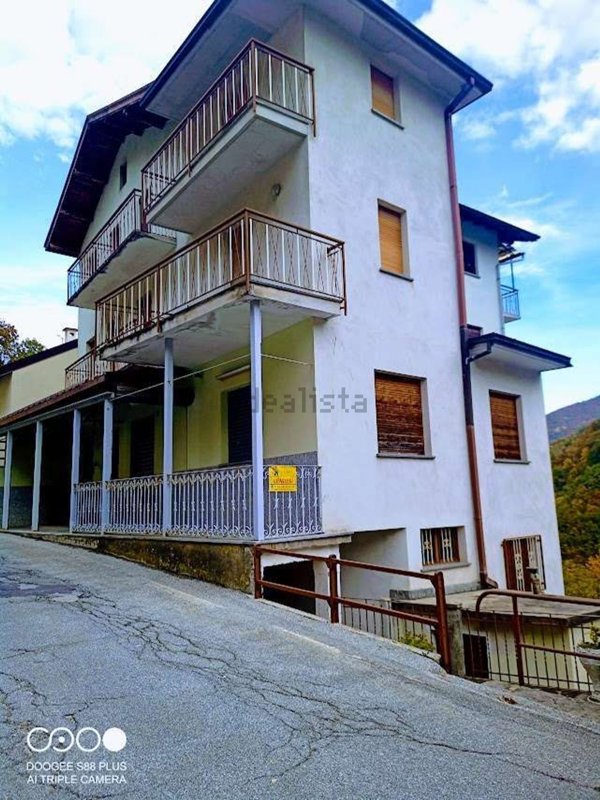 casa indipendente in vendita a Bognanco