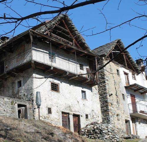 casa indipendente in vendita a Bognanco