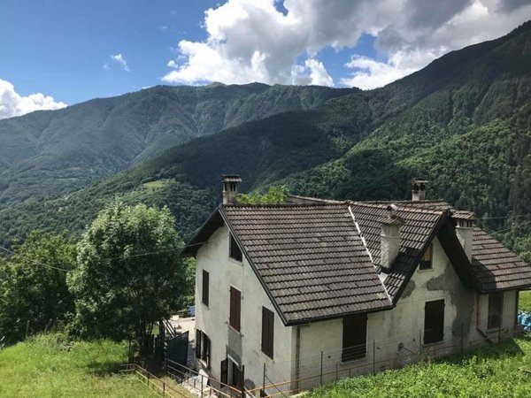 casa indipendente in vendita a Bognanco
