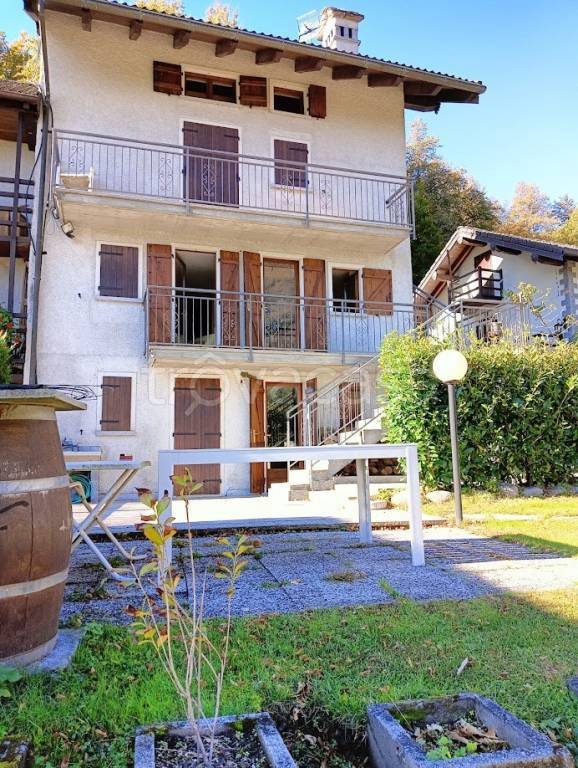 casa indipendente in vendita a Bognanco